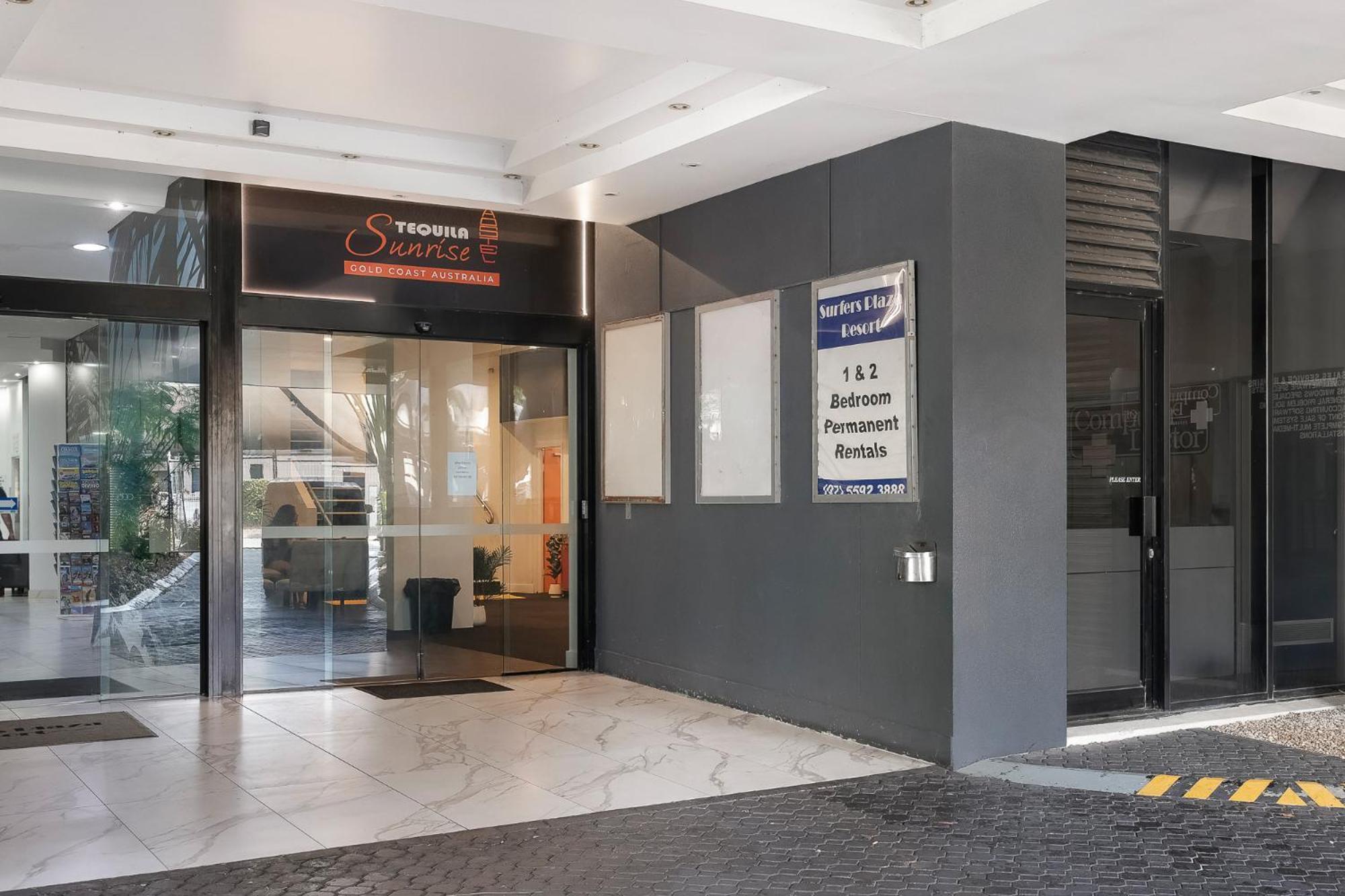 Tequila Sunrise Podstel Hostel Gold Coast Exterior photo